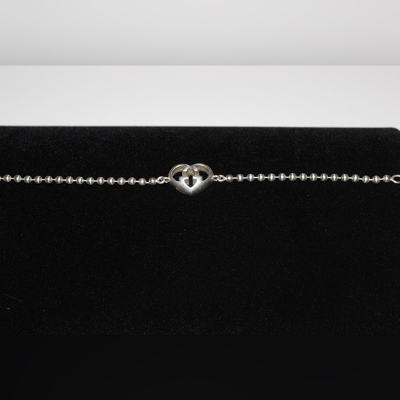Gucci Sterling Silver Interlocking GG Heart Bracelet - Picture 4 of 4